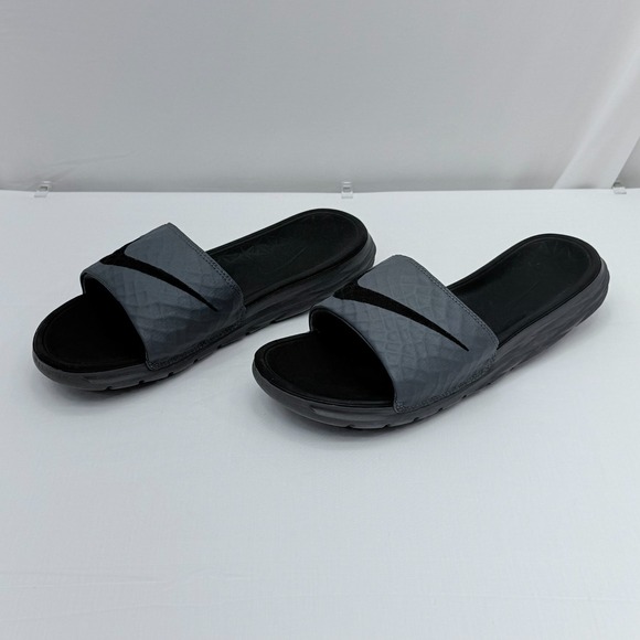 Nike Benassi Solarsoft Slides Mens 8 US Sandals Grey Black  Comfort 705474-090 - Picture 2 of 8